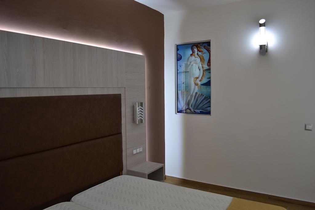 Karavos Hotel Apartments Archangelos  Eksteriør billede
