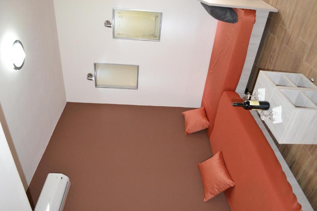Karavos Hotel Apartments Archangelos  Værelse billede