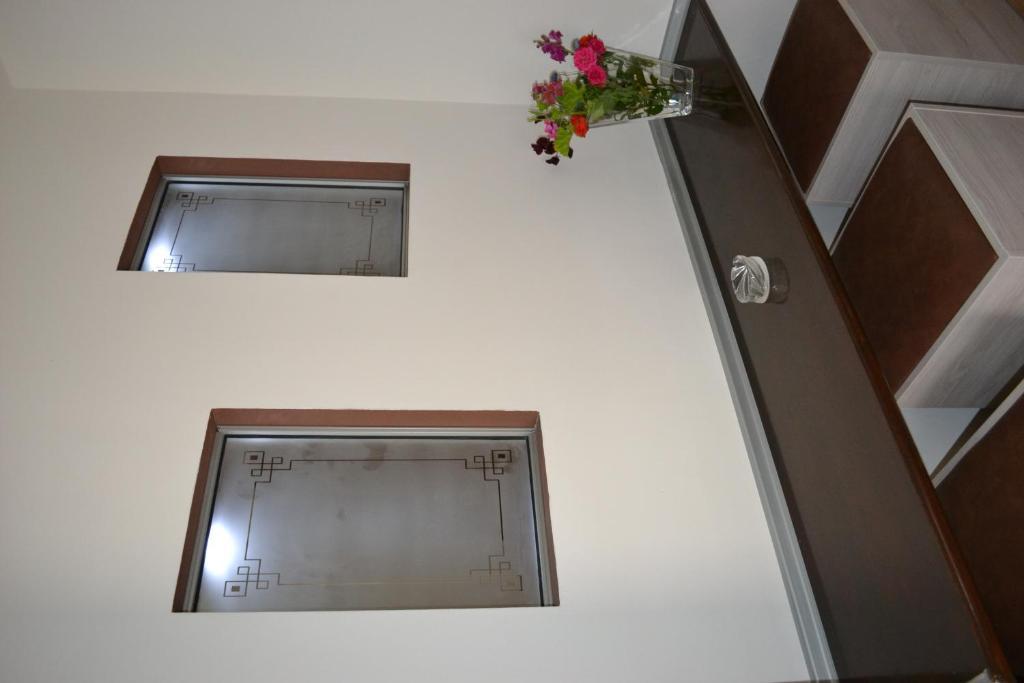 Karavos Hotel Apartments Archangelos  Eksteriør billede